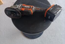 Location outil Meuleuse Sans-fil Aeg près de La Motte