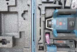 Location outil Niveau laser Bosch près de Arriance