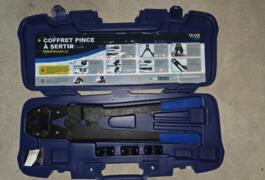 Location outil Pince à sertir près de Arriance