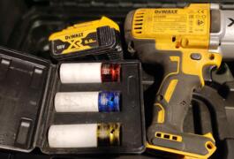 Location outil Visseuse Sans-fil Dewalt près de Maing