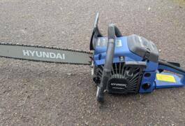 Location outil Tronçonneuse Thermique Hyundai près de Maurepas