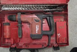 Location outil Burineur perforateur Électrique Hilti près de Saint-Pierre-du-Mont