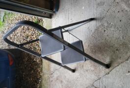 Location outil Marche pied près de Villevieille