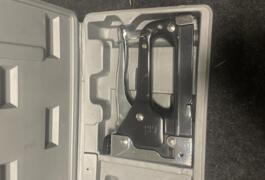 Location outil Agrafeuse Manuel près de Méreau