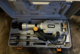 Location outil Marteau piqueur Électrique près de Morsang-sur-Orge