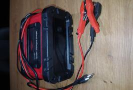 Location outil Chargeur de batterie Électrique près de Canohès