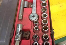 Location outil Clé à douille Coffret Facom près de Guérande