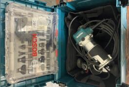 Location outil Défonceuse à bois Électrique Makita près de Valence