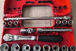 Location outil Clé à douille Coffret Facom près de Richardménil