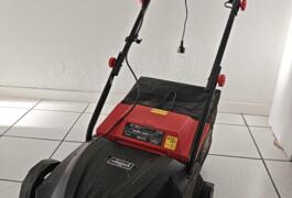 Location outil Brosseuse à gazon Scheppach près de Solliès-Pont