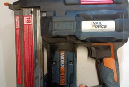 Location outil Cloueur Électrique près de Orée d'Anjou