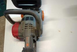 Location outil Tronçonneuse Sans-fil près de Orée d'Anjou