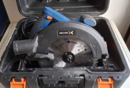 Location outil Scie circulaire Électrique Dexter près de Vert-Saint-Denis