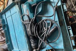 Location outil Perceuse a fil Makita près de Marseille