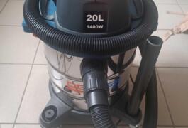 Location outil Aspirateur eau poussière Électrique Dexter près de Moras-en-Valloire