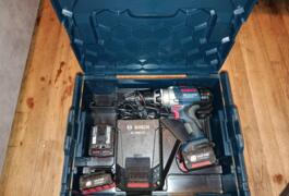 Location outil Visseuse à percussion sans fil bosch 18v gsb 18v-110 c Bosch près de Le Mans