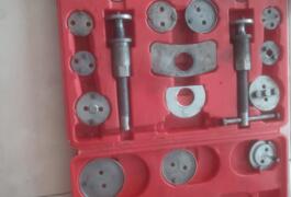 Location outil Kit auto près de Servian