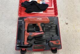 Location outil Cloueur Électrique près de Saint-Caprais-de-Bordeaux