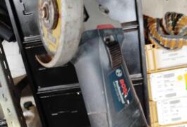 Location outil Meuleuse Électrique Bosch près de Donges