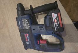 Location outil Perceuse Sans-fil Bosch près de Vitry-sur-Seine