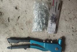 Location outil Pince à rivet près de La Garde