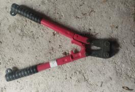 Location outil Pince coupante près de La Garde