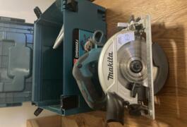 Location outil Scie circulaire Électrique Makita près de Lyon