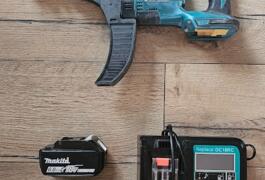 Location outil Visseuse à placo Électrique Makita près de Gujan-Mestras