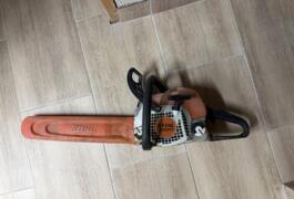 Location outil Tronçonneuse Thermique Stihl près de Chilly-Mazarin