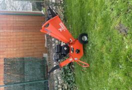 Location outil Rogneuse à souche Thermique près de Le Vaudreuil