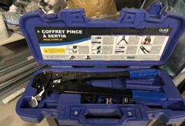 Location outil Pince à sertir près de Quimper