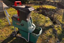 Location outil Broyeur de végetaux Électrique Bosch près de Saint-Égrève