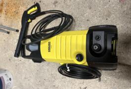 Location outil Nettoyeur haute pression Électrique Karcher près de Villecresnes