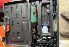 Location outil Clé à douille Coffret Parkside près de Lapouyade