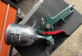 Location outil Pistolet à peinture Airless Parkside près de Lapouyade