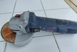 Location outil Meuleuse Électrique Bosch près de Arbent