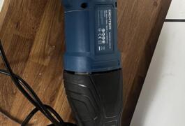 Location outil Scie sabre Électrique Dexter près de Roost-Warendin