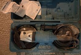 Location outil Meuleuse Électrique Makita près de Nice