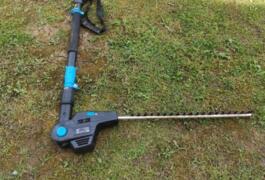 Location outil Taille haie sur perche Électrique près de Les Gonds