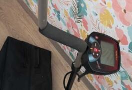 Location outil Détecteur de métaux Électrique près de Les Gonds