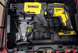 Location outil Visseuse à placo Électrique Dewalt près de Combs-la-Ville