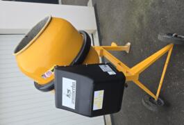 Location outil Bétonnière Électrique près de Le Pallet