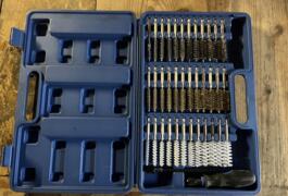 Location outil Brosse près de Saint-Sylvestre