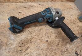 Location outil Meuleuse Sans-fil Makita près de Aix-en-Provence