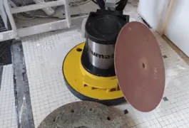 Location outil Ponceuse à béton Électrique près de Rezé