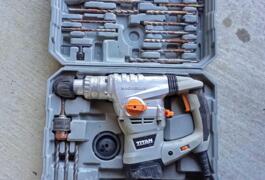 Location outil Burineur perforateur Électrique près de Erbray