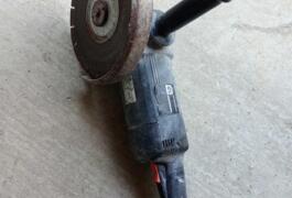 Location outil Meuleuse Électrique près de Erbray