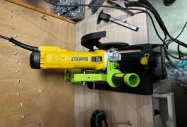 Location outil Meuleuse Électrique Dewalt près de Bourg-en-Bresse