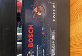 Location outil Niveau laser Bosch près de Vannes