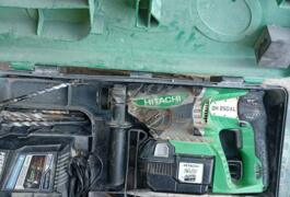 Location outil Burineur perforateur Électrique Hitachi près de Salles-d'Aude